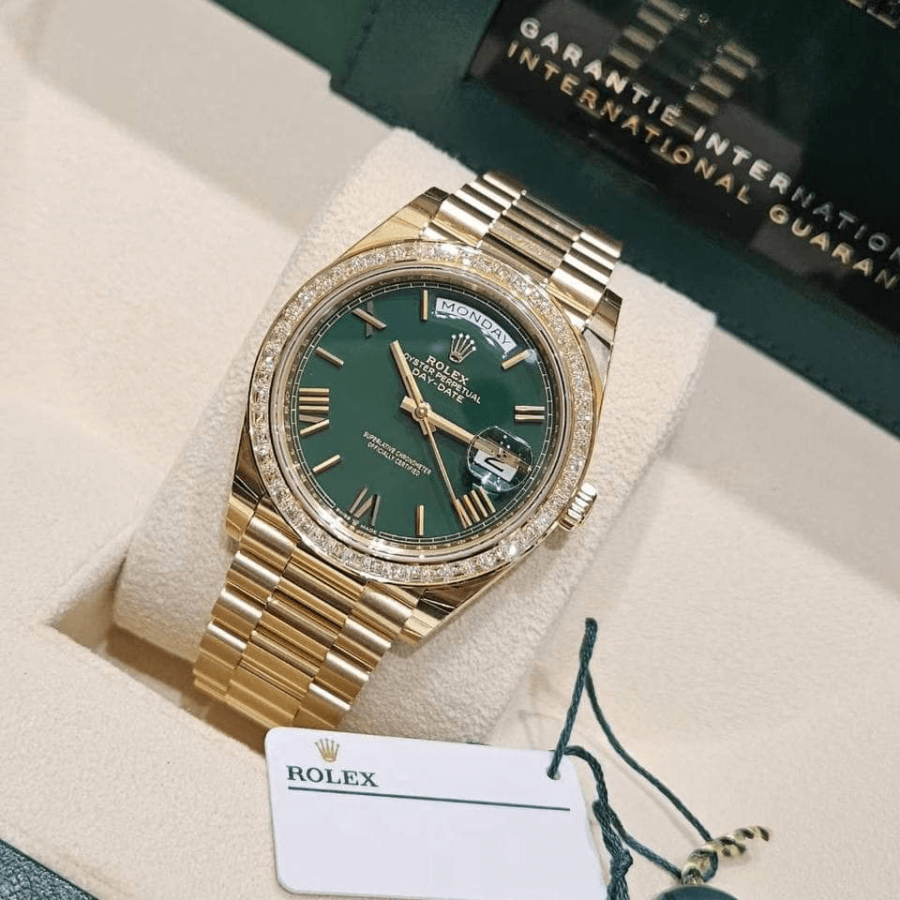 2023 High Quality reproduction rolex Men’s Day Date 40MM m228348rbr-0040 green dial
