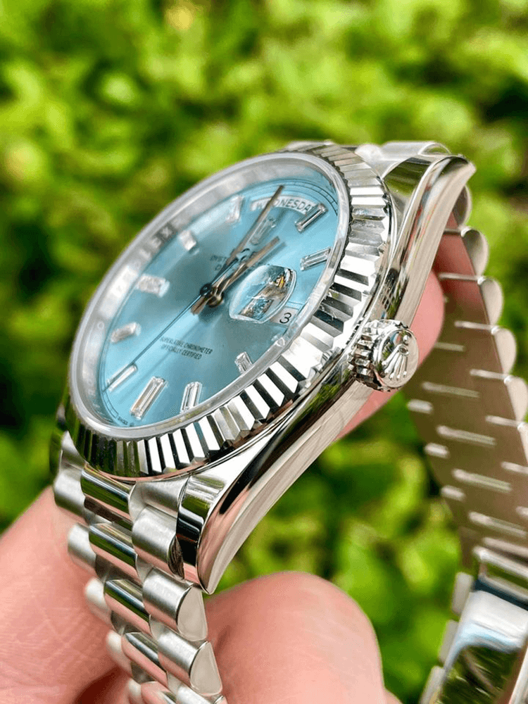 2023 High Quality Copy of rolex watch Men’s Day Date 40MM ice-blue, diamond-set Dial m228236-0006