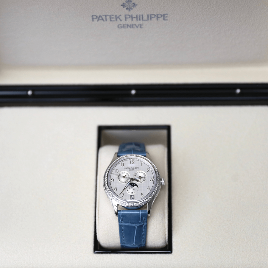 High Quality Replica patek philippe male 38MM COMPLICATIONS 4947G-010 Silvery dial, Alligator strap