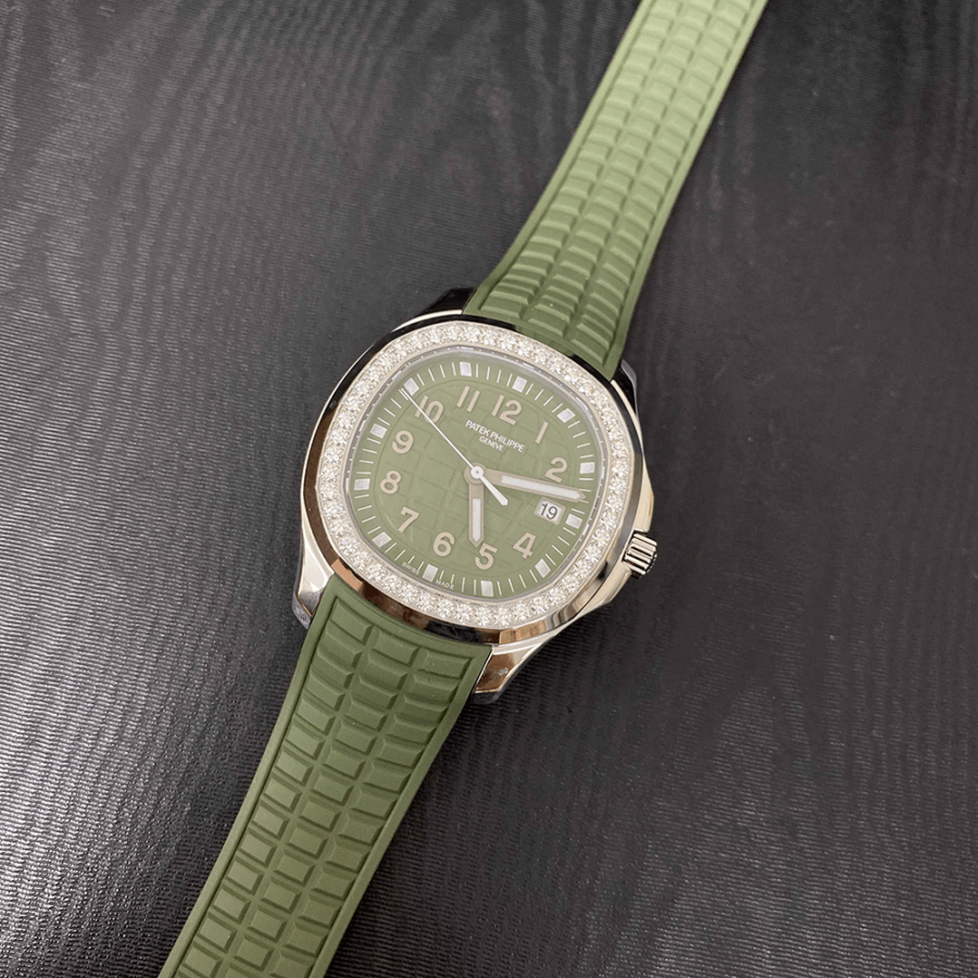 High Quality Replica Patek Philippe Female 38.8MM Aquanaut 5267-200A-011 Khaki green, embossed with Aquanaut pattern Dial Composite material strap